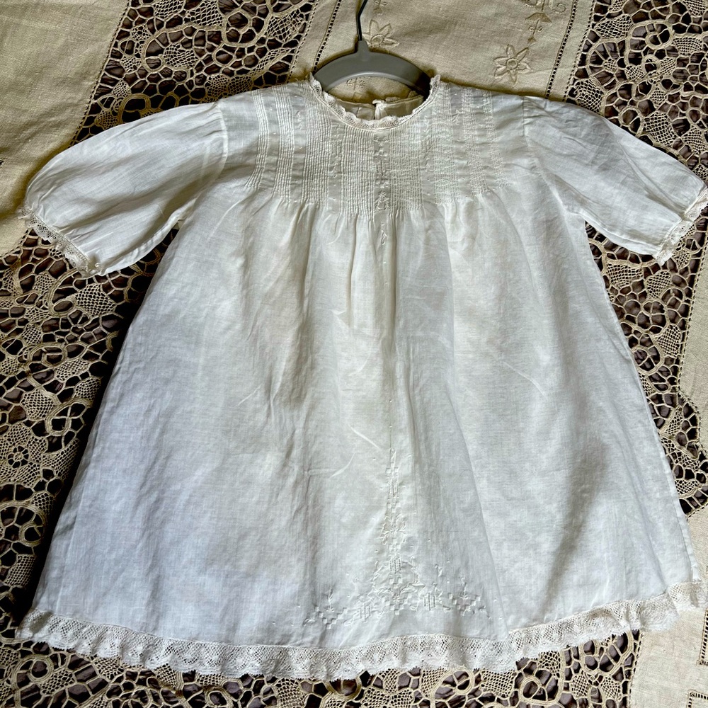 Adorable Vintage 1950's, 50's, 50s, 1950s Hand Embroidered Baby Dress